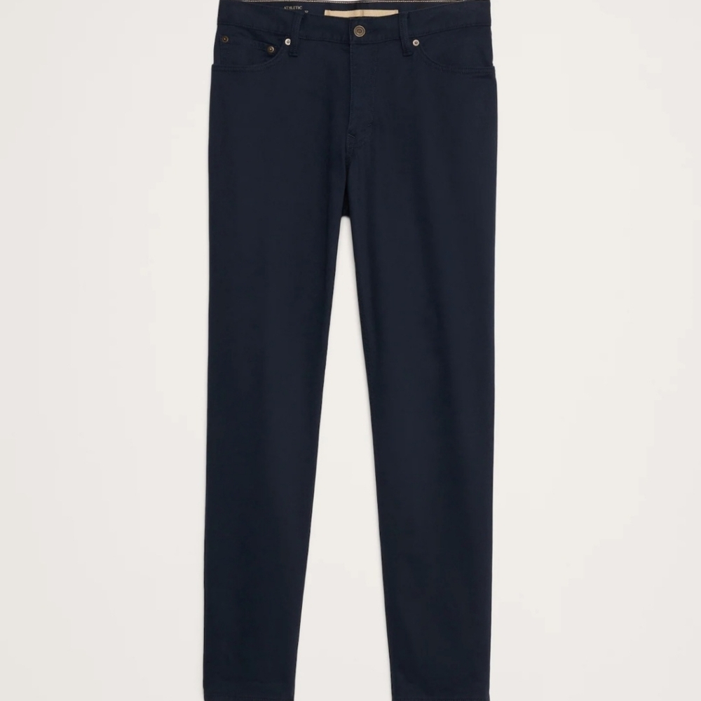 Banana Republic Athletic Traveler Pant